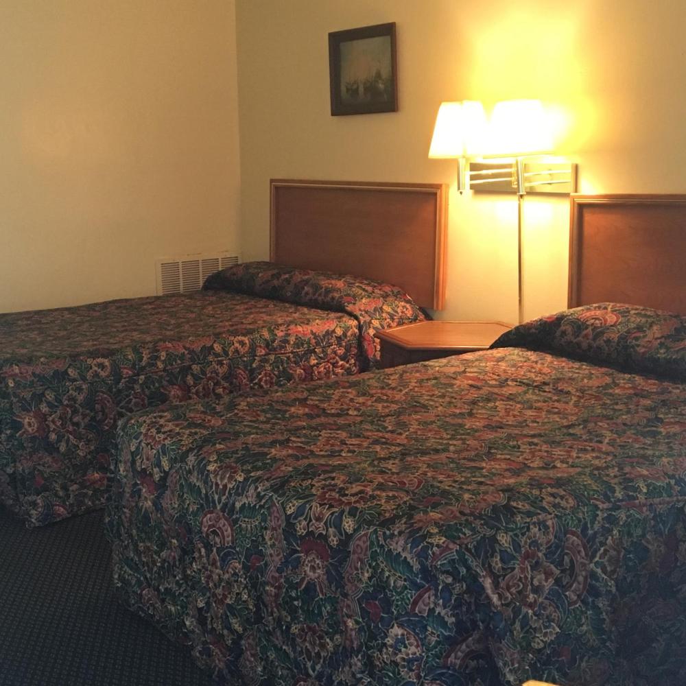 Double Room with Two Double Beds interior